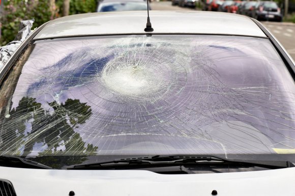 Se débarrasser d'une voiture non roulante avec un épaviste à Voiron