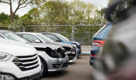 Épaviste pour enlèvement de voiture sur plateau à Grenoble